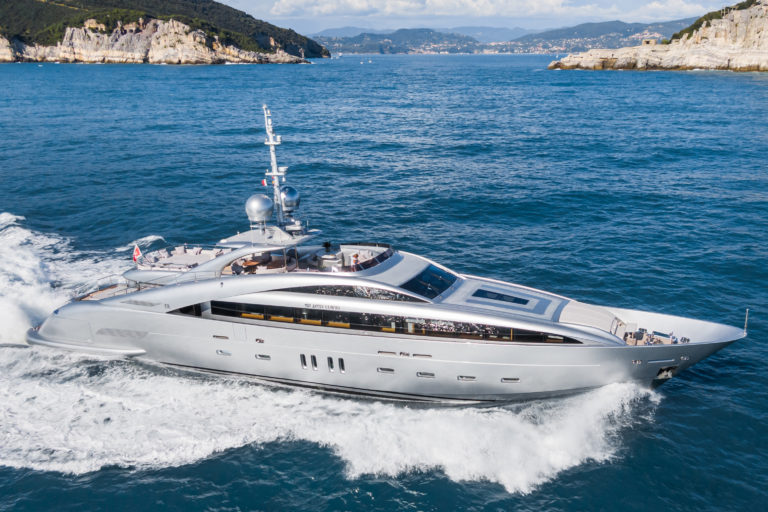 luxury yacht charter amalfi coast