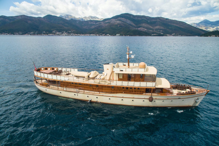 monaco yacht hire