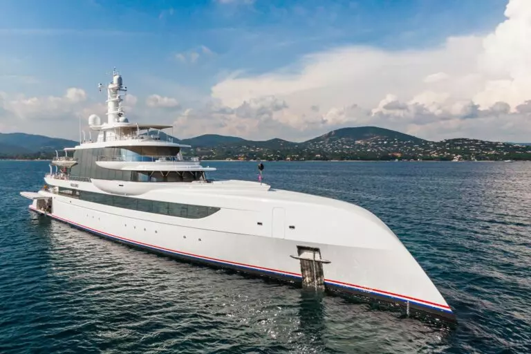Royal Hakvoort, Luxury Yacht Builder