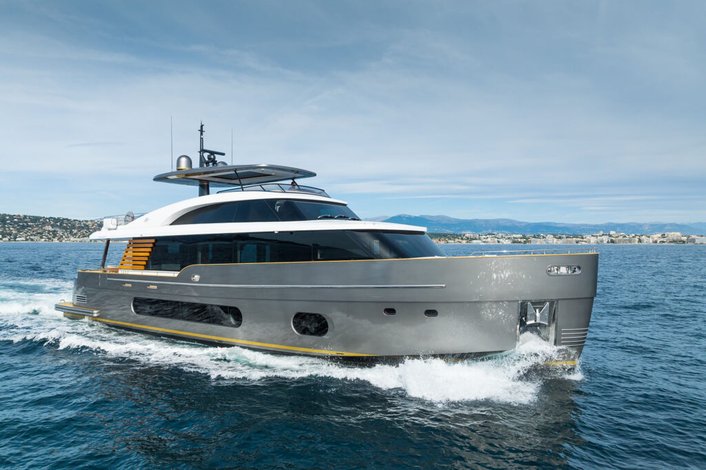 yacht 60 metri prezzo