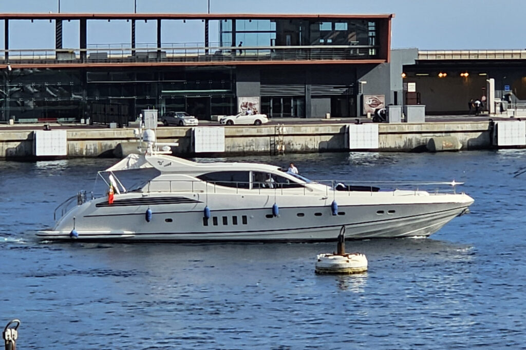 leopard 34 yacht