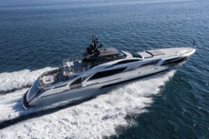 pershing yacht usato