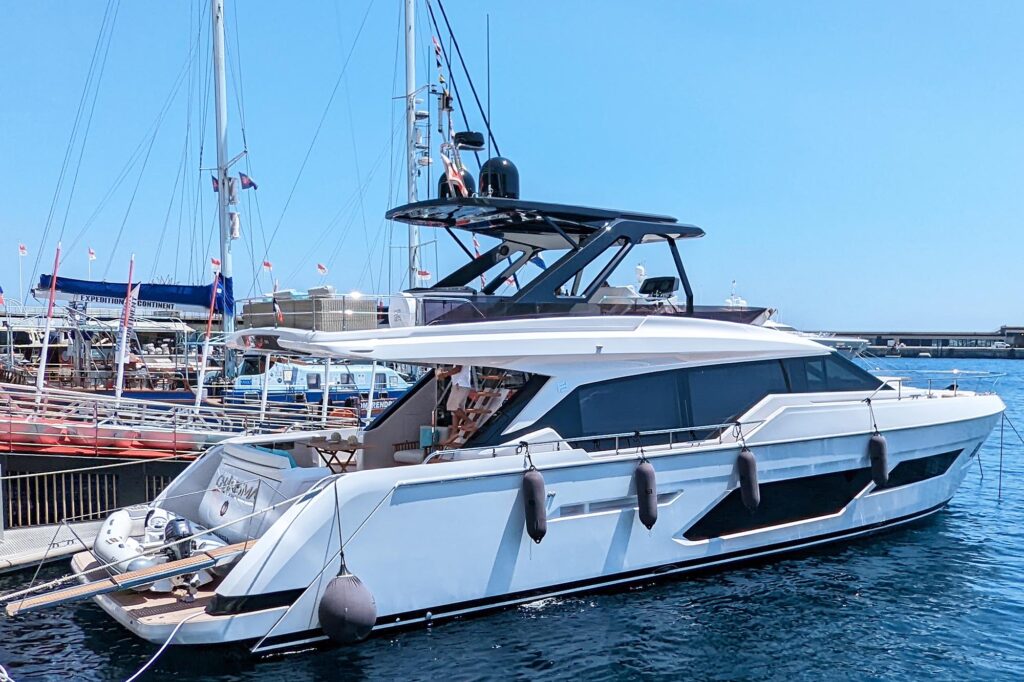 ferretti yachts 1000 for sale