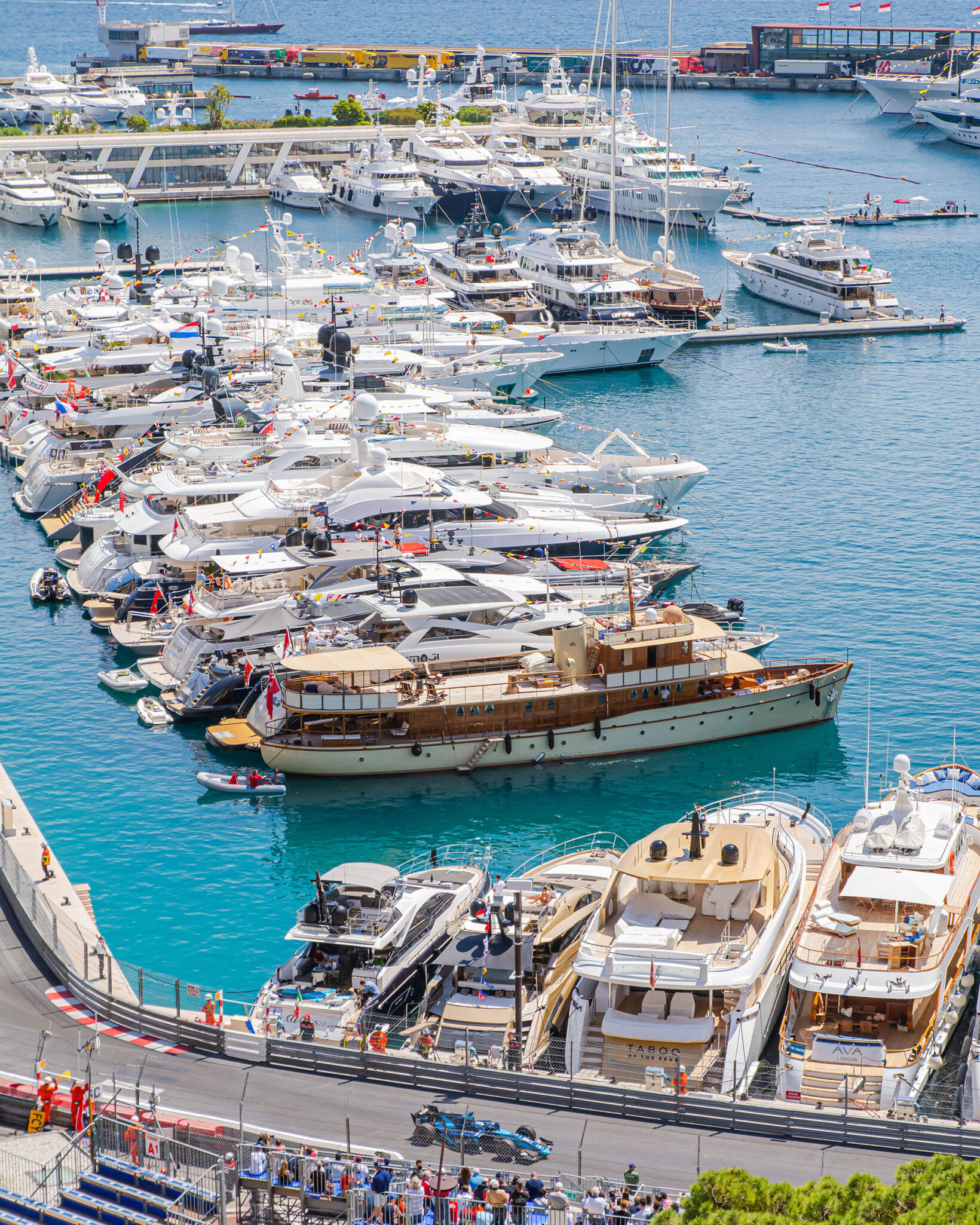 monaco gp yacht charter