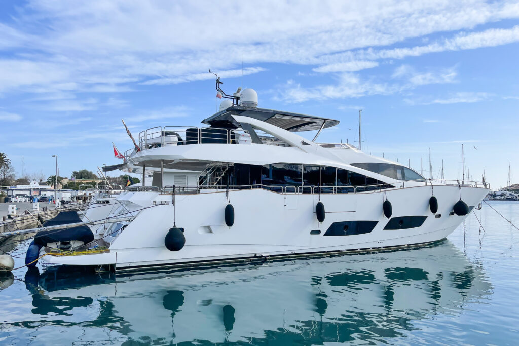 Sunseeker 28M yachts for sale
