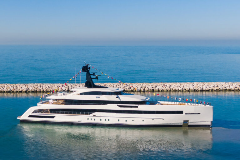 RIO yacht for charter
