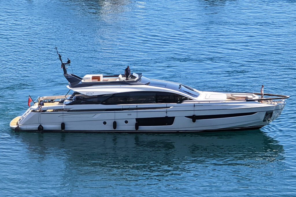 yacht 30 metri vendita