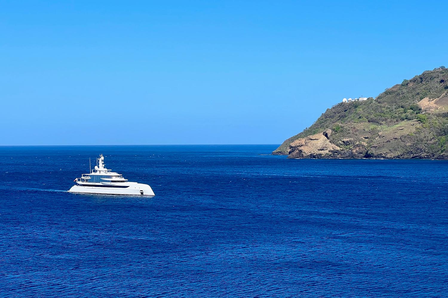 St Vincent Yacht Charter - St Vincent Luxury Yacht Charter - TWW Yachts