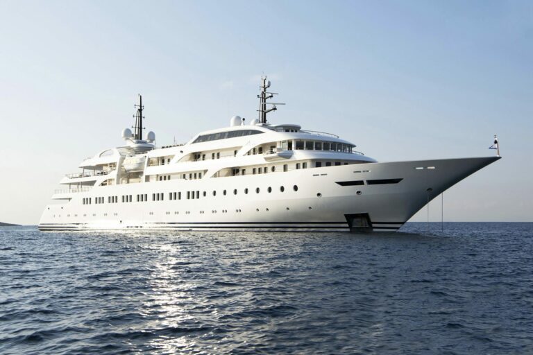 100 meter yacht charter