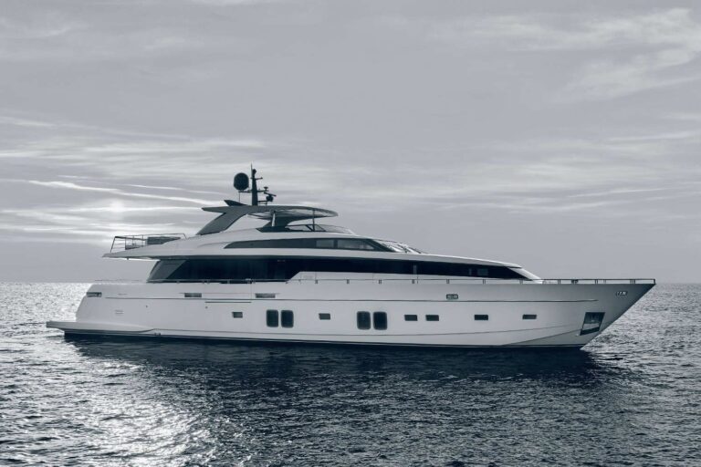 san lorenzo yacht charter