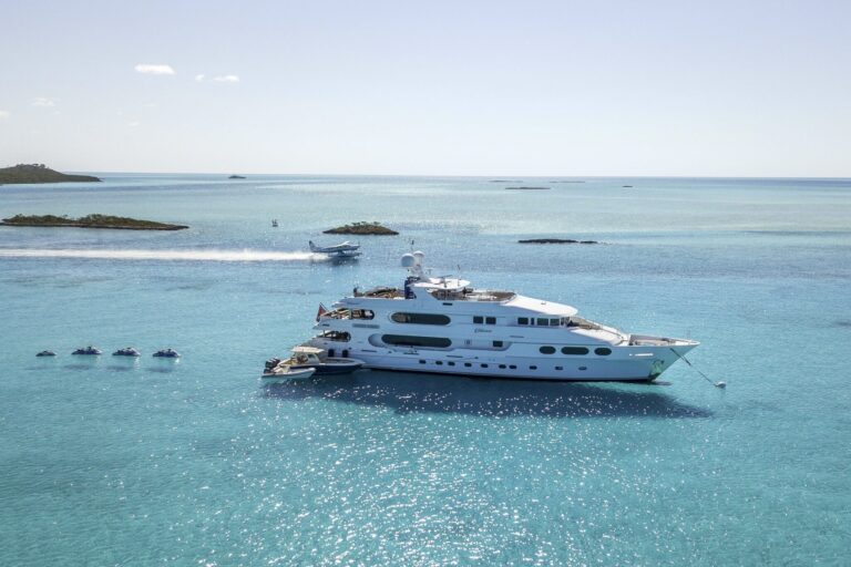 yacht to bimini