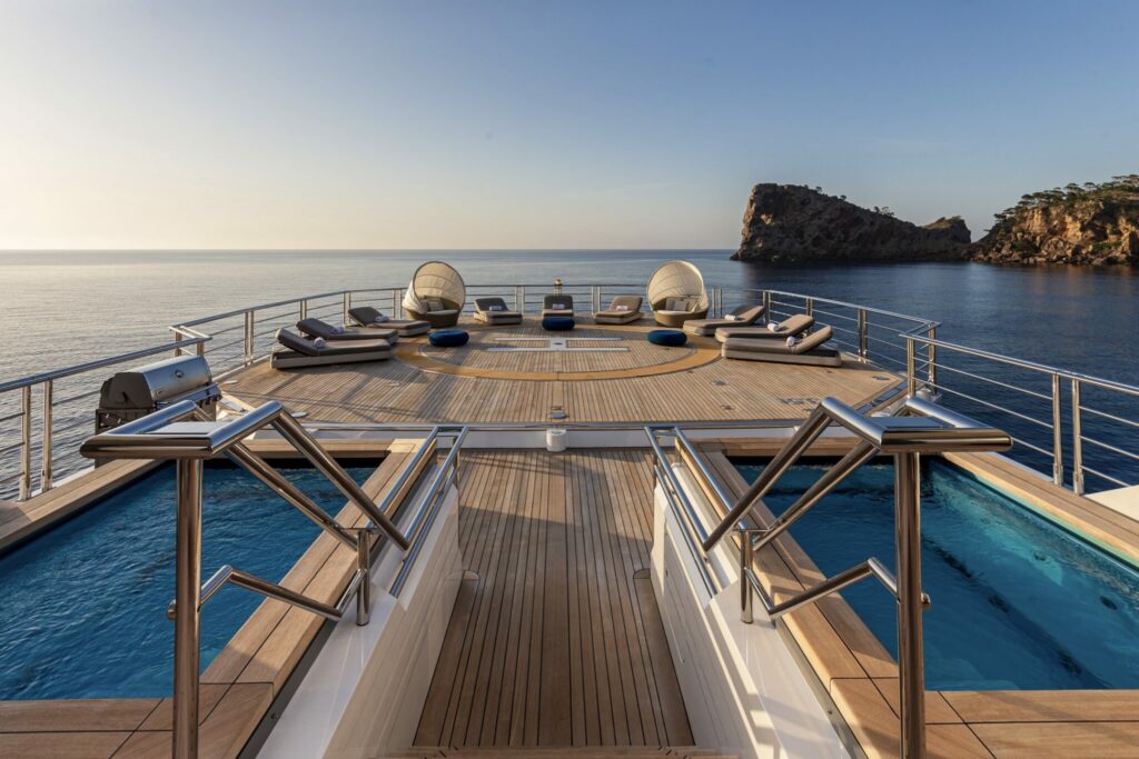 the stella maris yacht