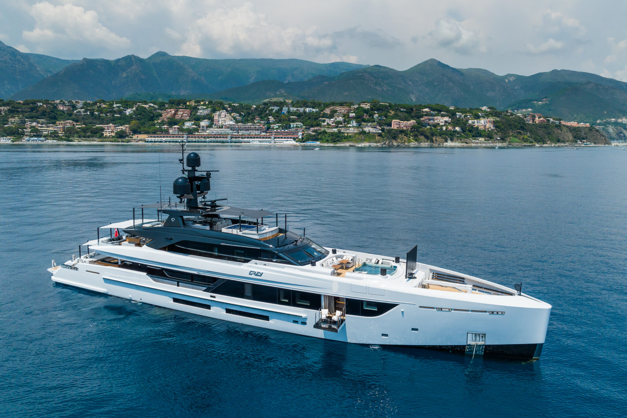 yachts at monaco yacht show 2023