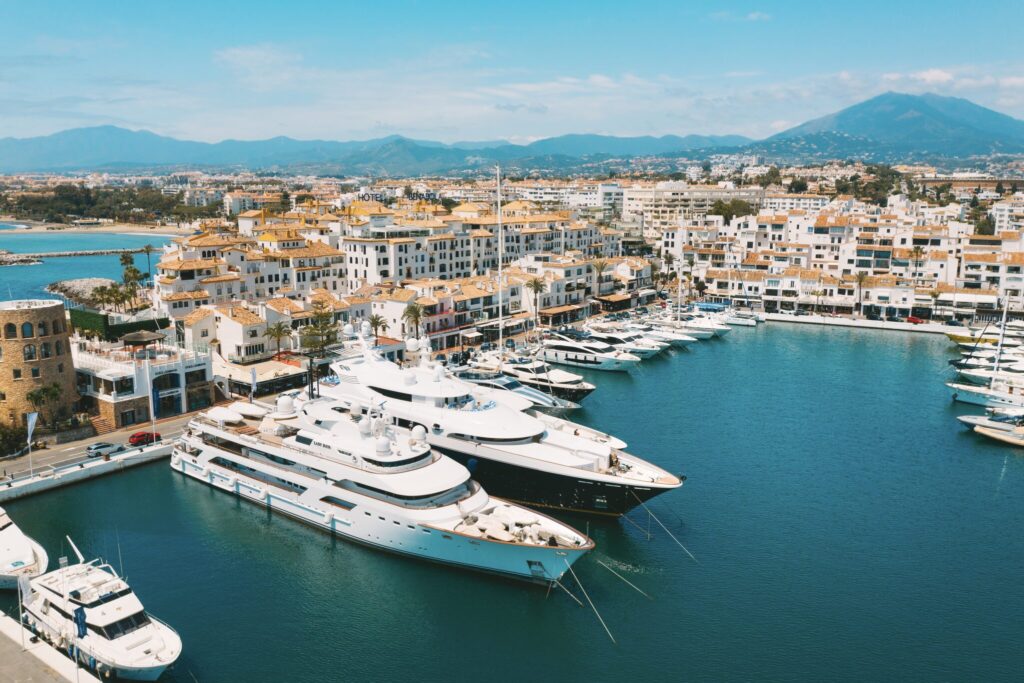 samar yacht puerto banus