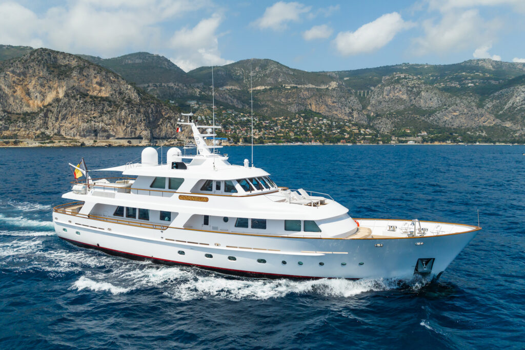 luxury yachts for charter