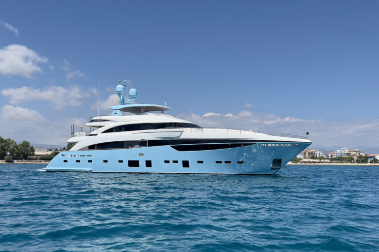 superyacht charter in mykonos