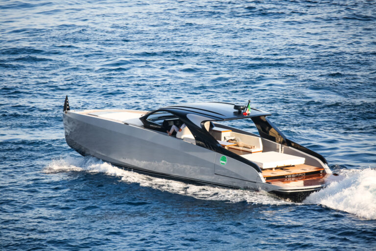 Used Centounonavi Vespro for sale