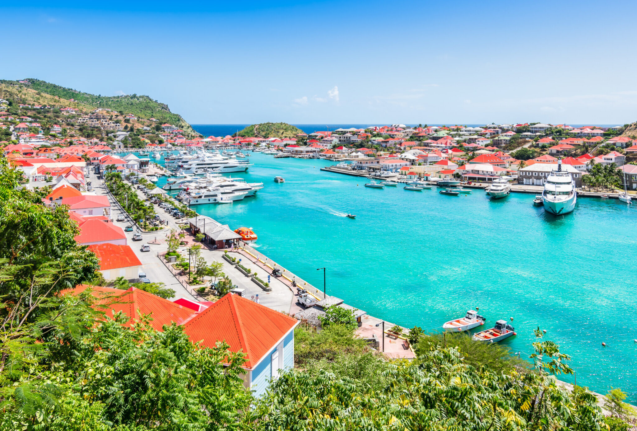 Best Restaurants In St Barts 2025 TWW Yachts IStock 1145168051 E1709033042956 2048x1385