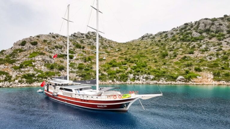 30 square meter yacht