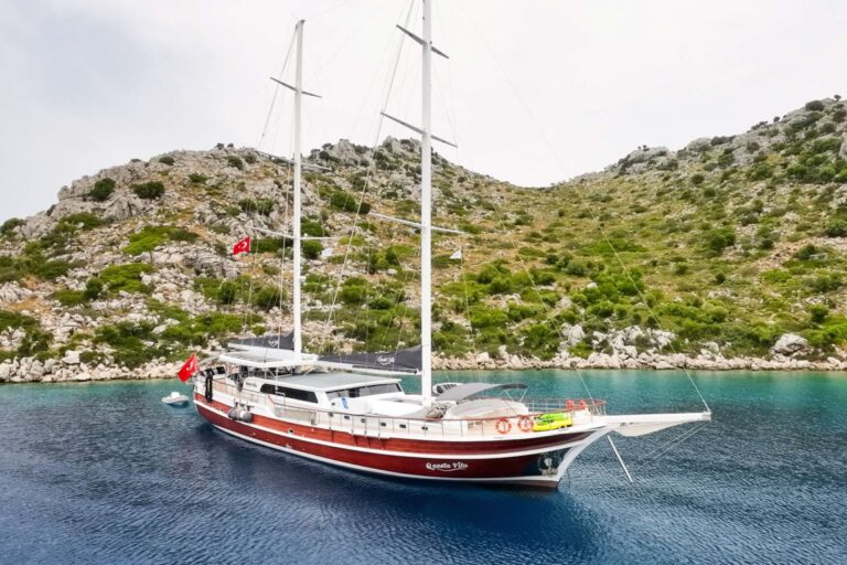 charter sailboat gocek