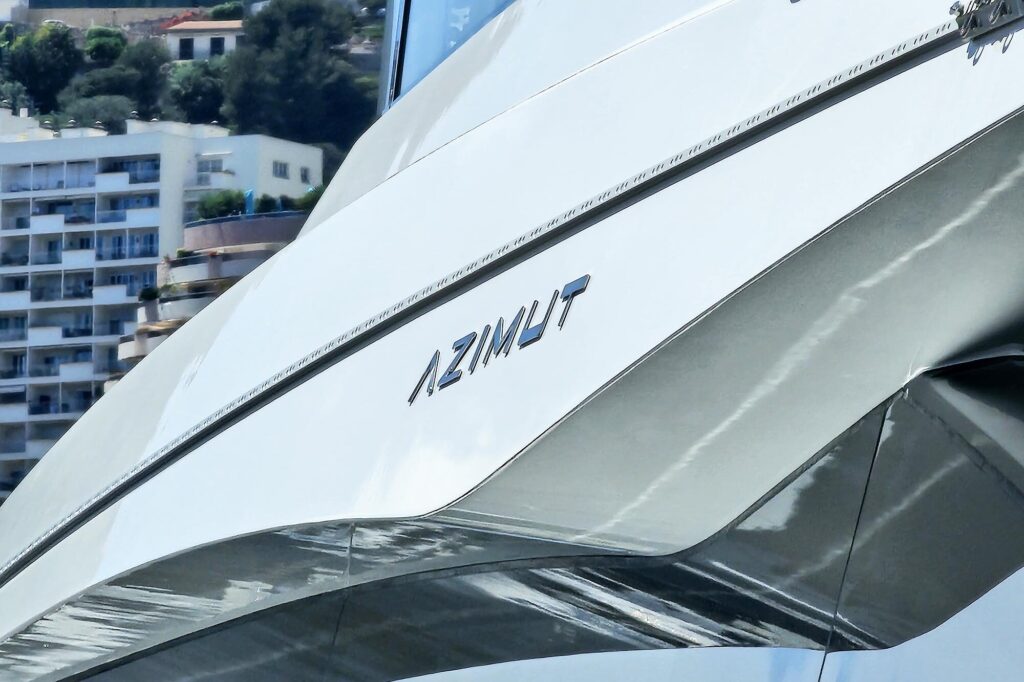 azimut yacht 30 metri