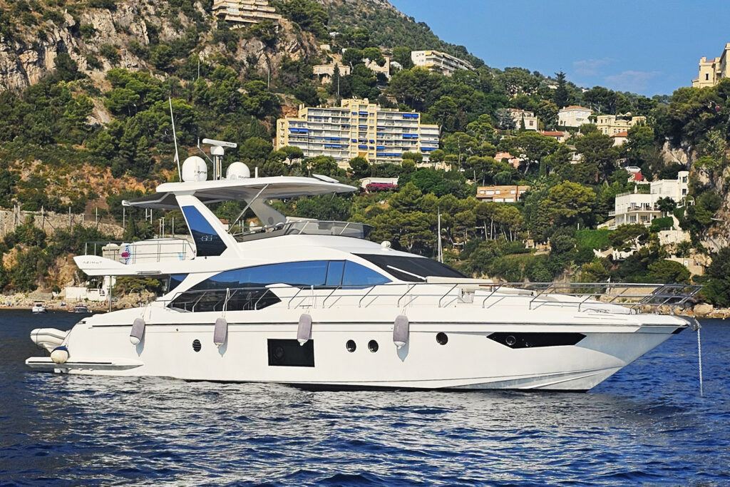 yacht magellano 60