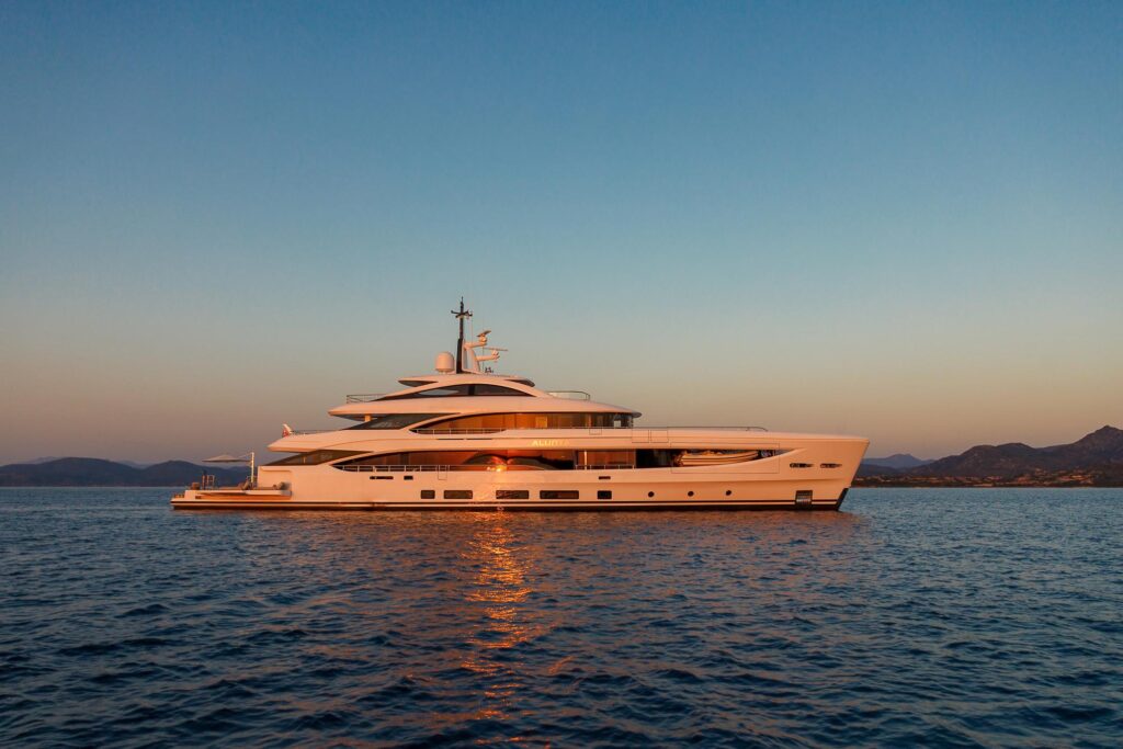 TWW Yachts - Brand Alunya (6)
